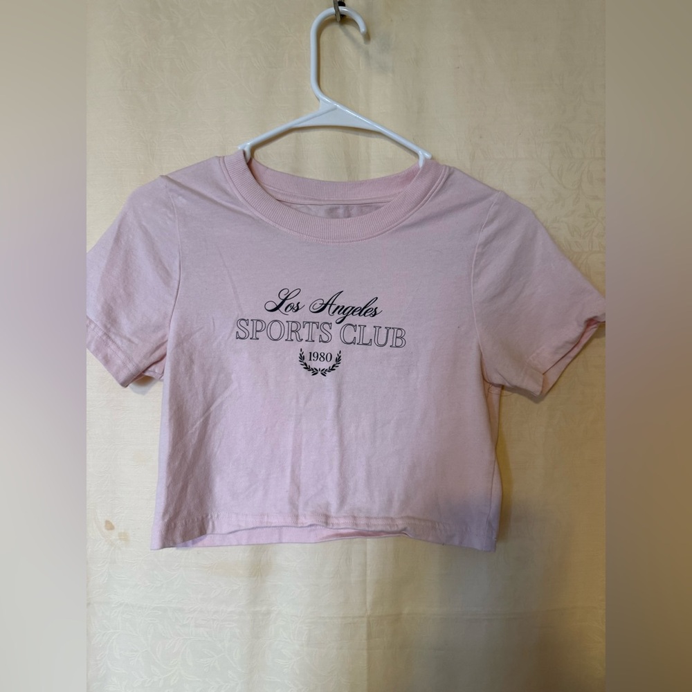 PacSun Los Angeles Top, Women’s size Medium Light Pink Crop Graphic T-shirt